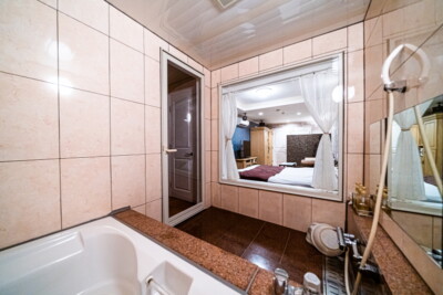 103号室(2) 103号室(2)