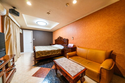 112号室(1) 112号室(1)